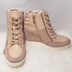 Aldo Wedge Sneakers Sz 8 Suede Side Zipper Shoes